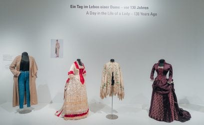 Stadtmuseum Simeonstift Trier – Sonderausstellung: Um angemessene Kleidung wird gebeten